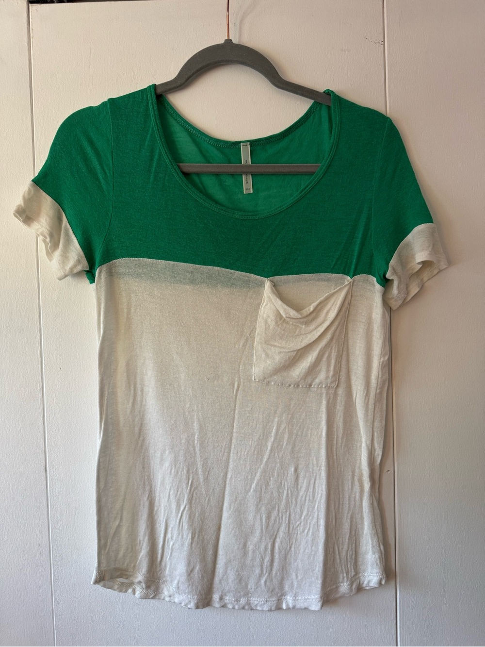 Mezzanine Women’s Green and White Colorblock Pocket Tee